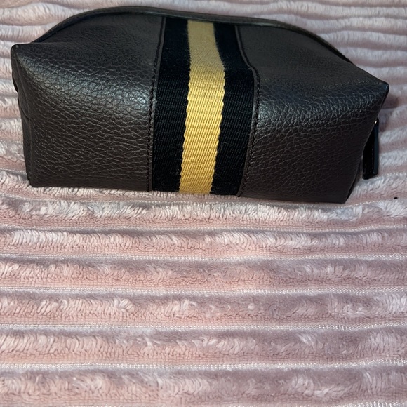 Gucci Web Cosmetic Case Brown Multicolor in Pebbled Calfskin w/black/🎗️ NWOT. - Picture 3 of 13